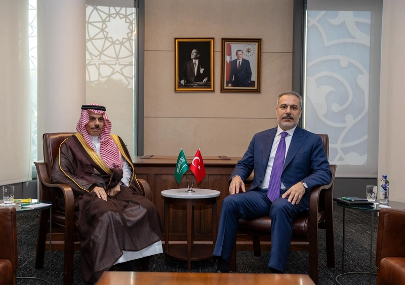  Dışişleri Bakanı Fidan, Suudi Arabistan Dışişleri Bakanı Faysal bin Ferhan ile görüştü