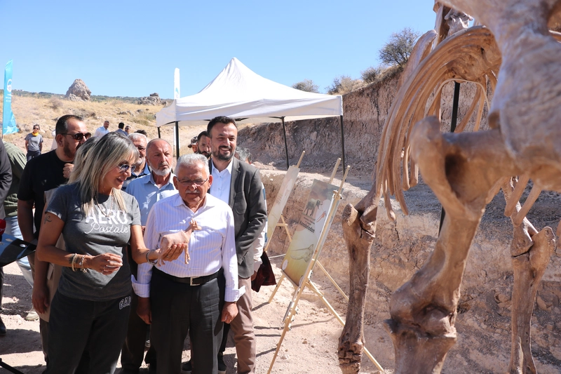 Kayseri’deki fosil kazısı başkanı Prof. Dr. Başoğlu: Dünyaya yeni bir tür tanıtabiliriz