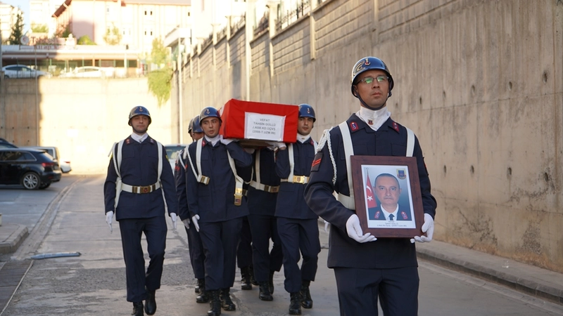 Siirt’te görevli karakol komutanı astsubay, kalp yetmezliğinden hayatını kaybetti