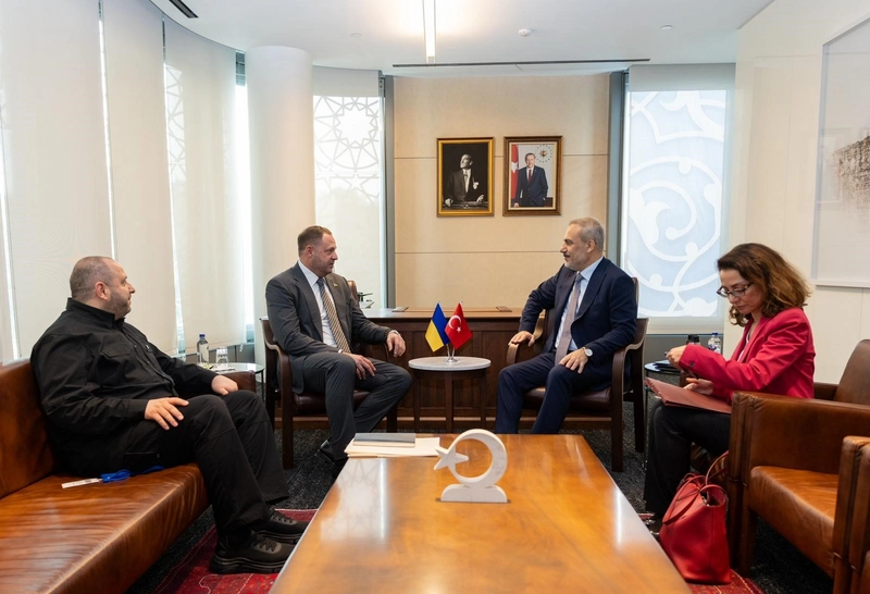 Bakan Fidan, Ukrayna Cumhurbaşkanlığı Ofisi Başkanı Yermak ile görüştü