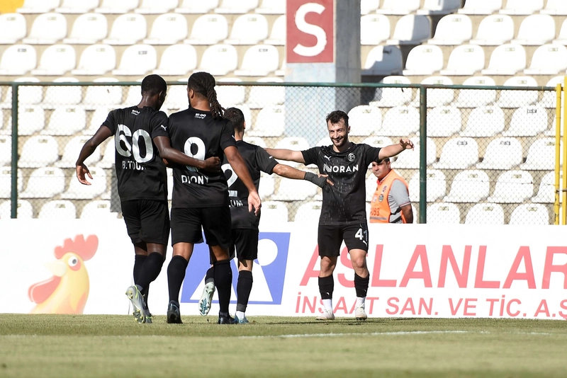 Manisa FK kendine geldi 