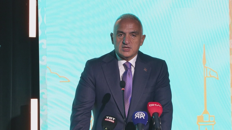 İstanbul - Bakan Ersoy: 2024 yılında Türk sanatçılar dünyada 2,8 milyar yeni dinleyiciye ulaştı 
