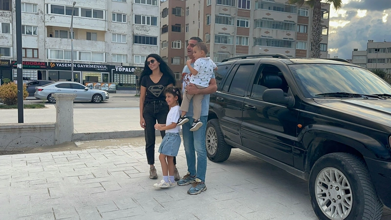 Sahilde çocuk ayakkabıları bulundu, ekipler denizde arama başlattı (2)