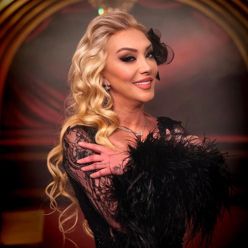 Sanatçı Güllü, Yalova