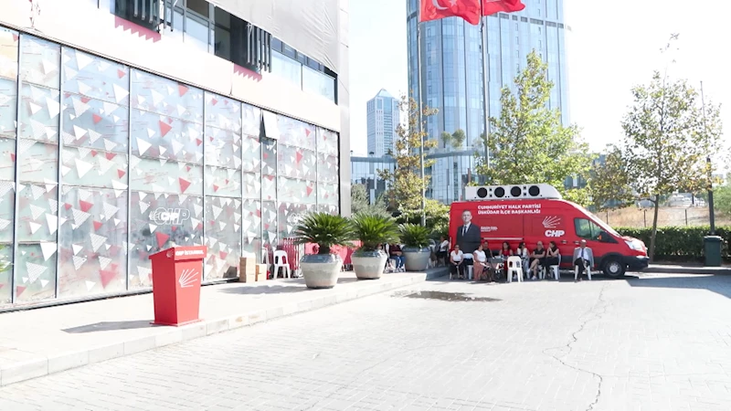 İstanbul- İstanbul Büyükşehir Belediyesi Başkan Vekili Nuri Aslan, CHP il binasına geldi