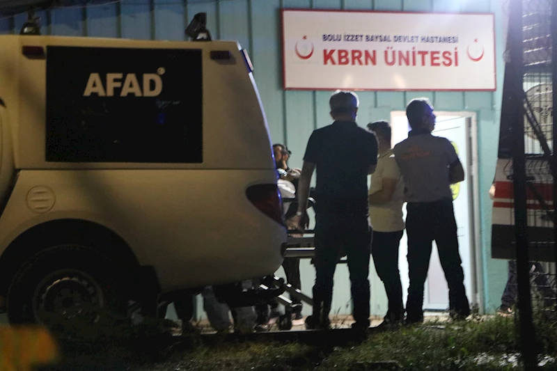 Yabancı plakalı otomobilin yakıt deposundan şüpheli madde çıktı; 9 polis zehirlendi