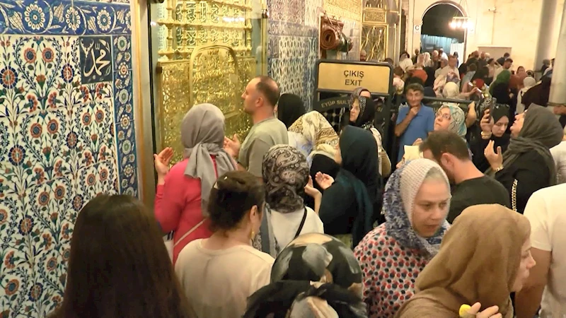 İstanbul - Mevlid Kandili Eyüpsultan Camii