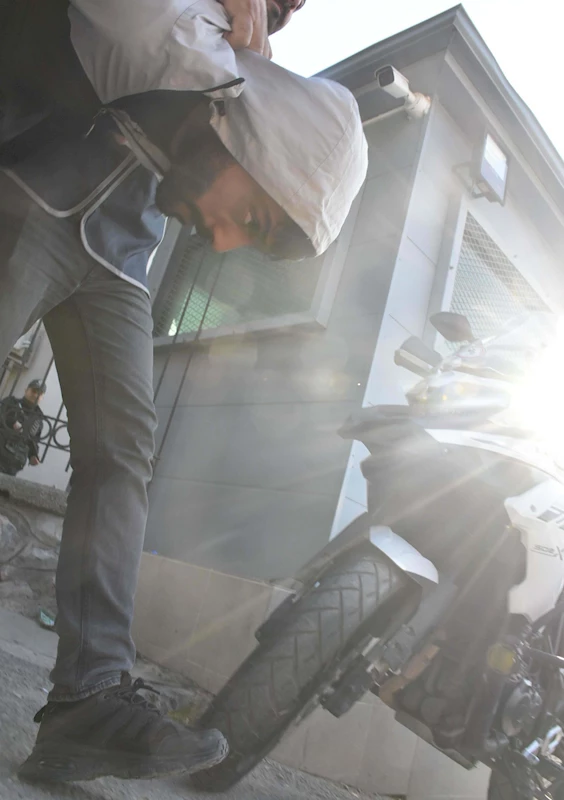 Çocuklarının boğazına bıçak dayayan babanın dosyasına 