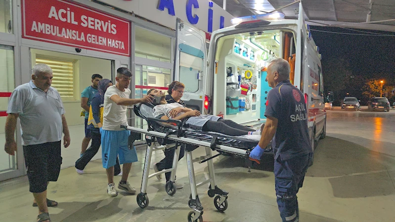 Halı saha maçında başına taşla vurularak ağır yaralandı