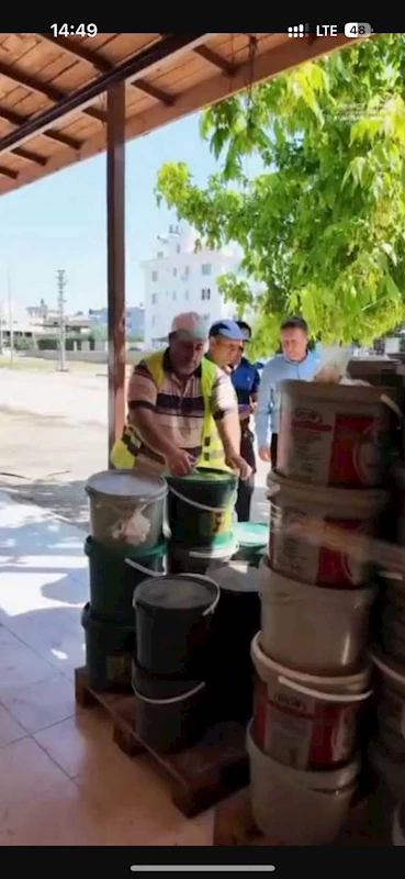 Hatay’da 800 kilo bozuk turşu imha edildi