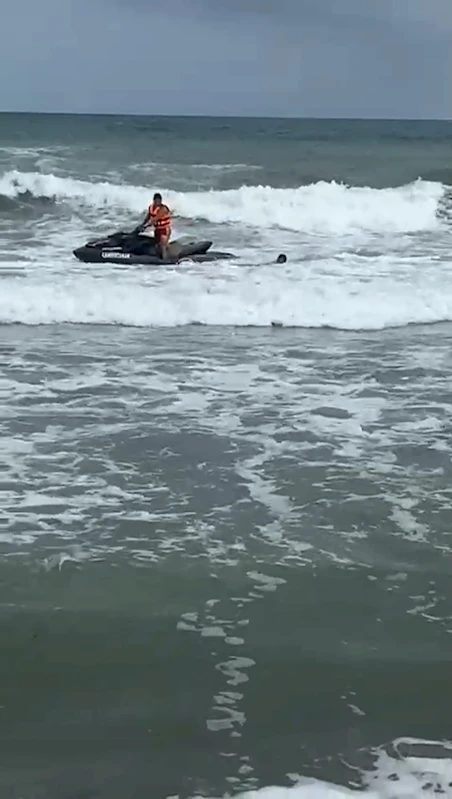 26 yıl hapisle aranan firari, denizde boğulma tehlikesi geçirince yakalandı