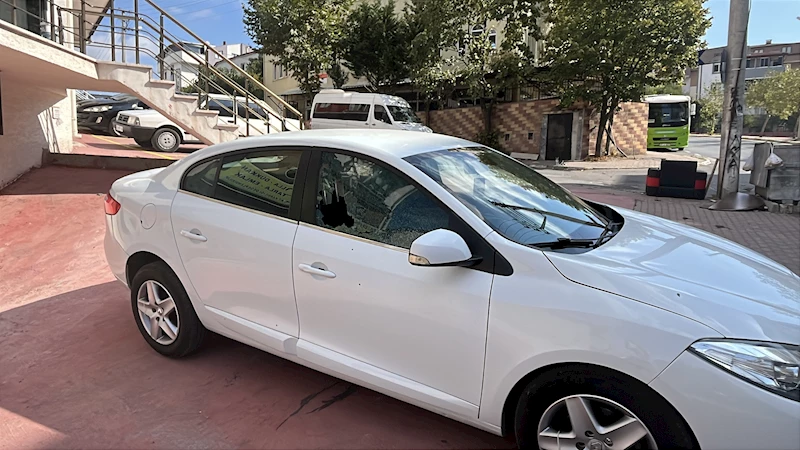 El yapımı patlayıcıyı sokakta patlatıp kaçtı