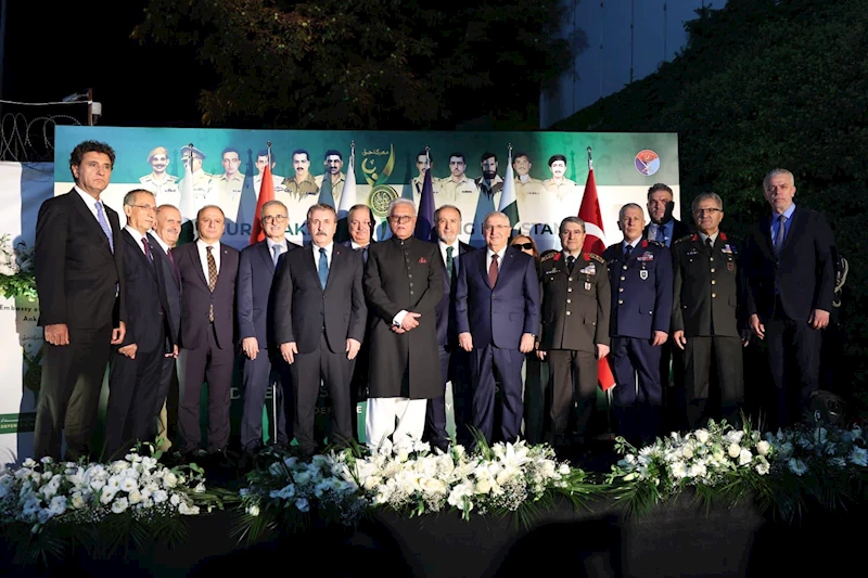 Bakan Güler: Haftaya Pakistan’ı ziyaret ederek verimli görüşmeler gerçekleştirmeyi planlıyorum