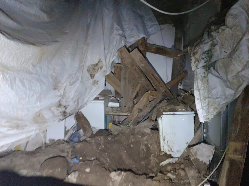 Erzurum’da bir evde göçük; anne ile 2 çocuğu ağır yaralı