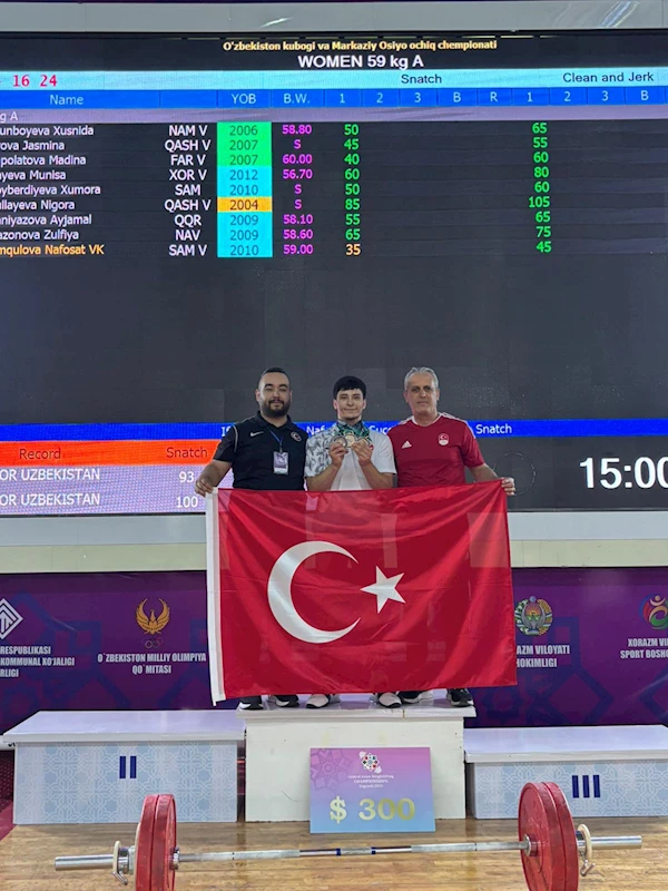 Milli halterci Adem Algül, Özbekistan’da şampiyon olarak Türkiye rekoru kırdı / Video eklendi