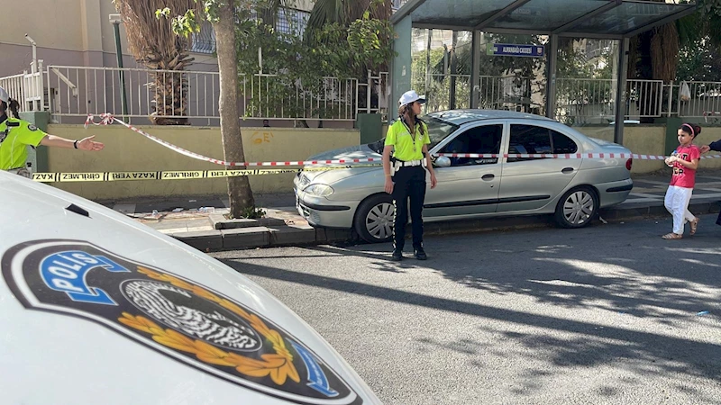 Şanlıurfa’da otomobil durağa daldı: 1 çocuk öldü, 3 yaralı